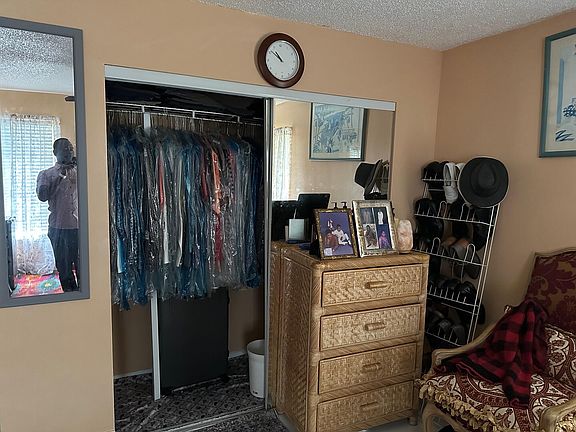 2nd image of 702 SW 7th Street SW