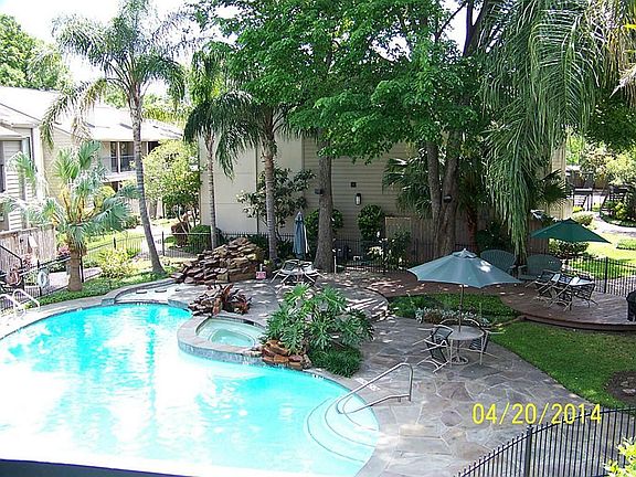 2nd image of 1100 Augusta Dr APT 55