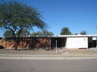 7220 E Eastview Dr, Tucson, AZ 85710