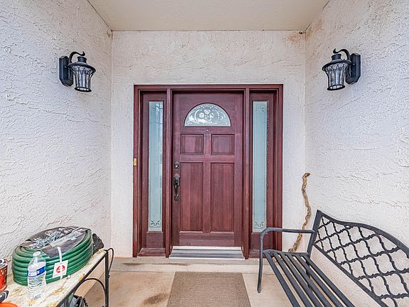 4th image of 2000 Turrietta Ln SW