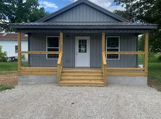 408 Williamson St, Celina, TN 38551