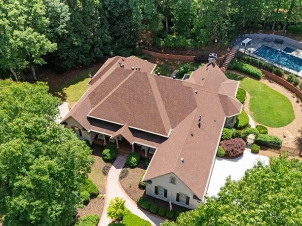 10630 N Edgewater Pl, Johns Creek, GA 30097