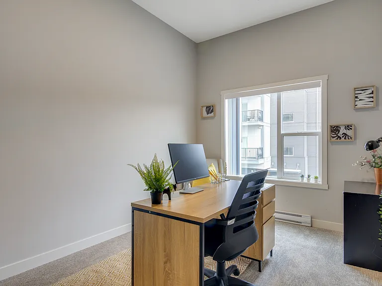 230 Aurora Cres — Photo 11