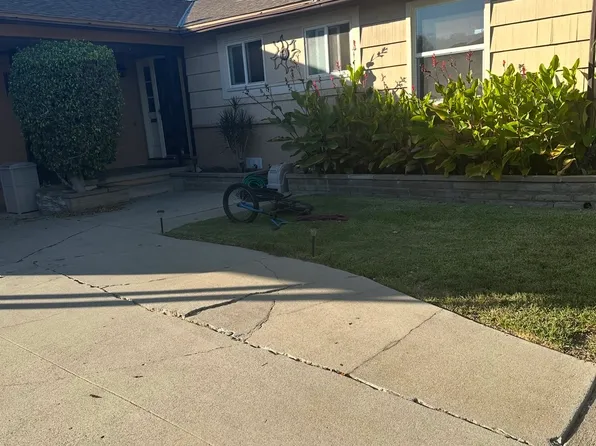 2941 Grayburn St, Pomona, CA 91767