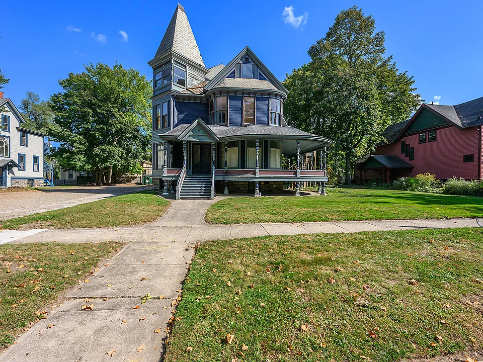 316 Stuart Ave #9