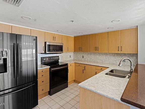 5th image of 2967 S Atlantic Ave APT 307
