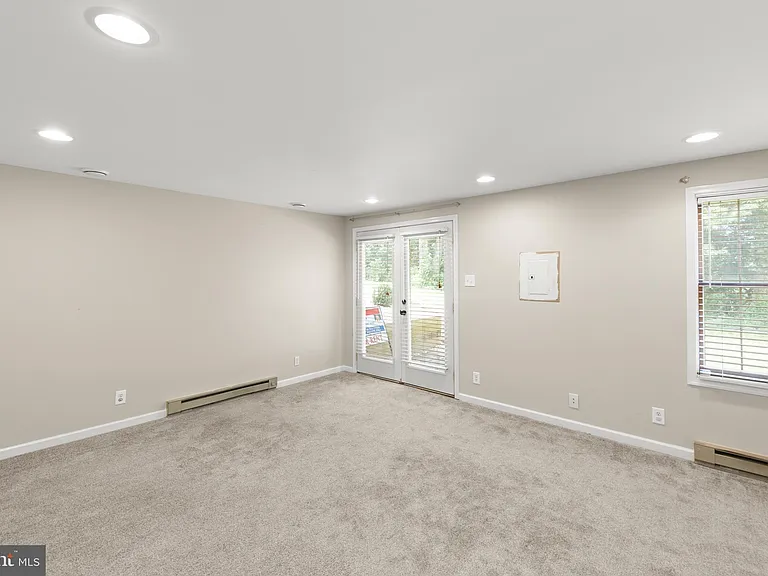 501 Tudor Dr — Photo 21