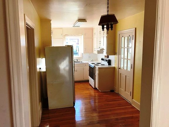 4th image of 712 Parkview Ave