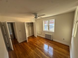 67-01 Cloverdale Blvd #2B, Oakland Gardens, NY 11364