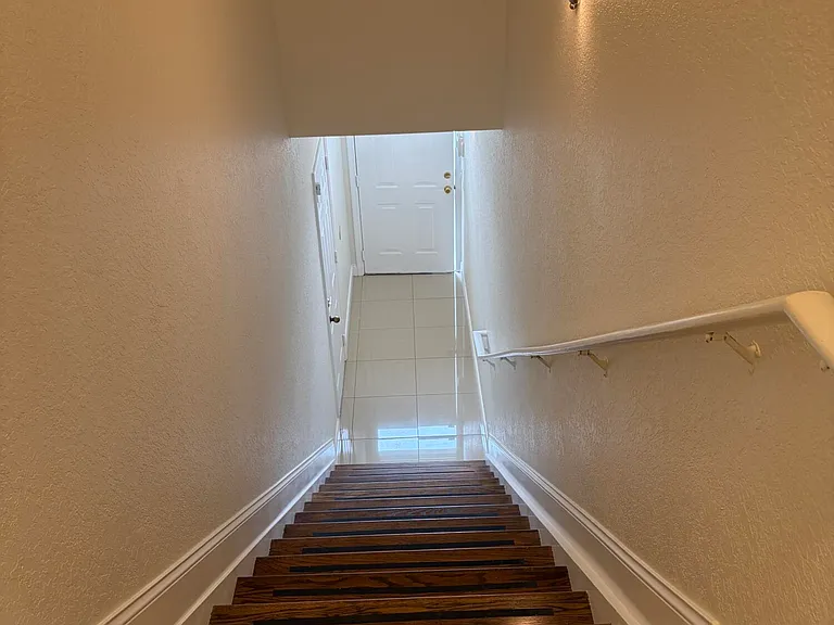 1110 Belmont Pl — Photo 13