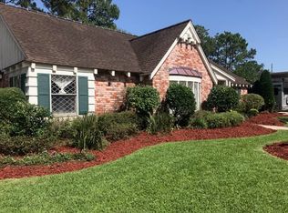 23 Imperial Woods Dr, Harahan, LA 70123