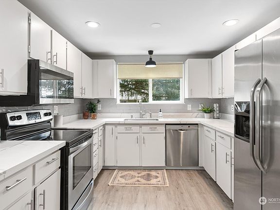 5th image of 17318 Ashworth Avenue N