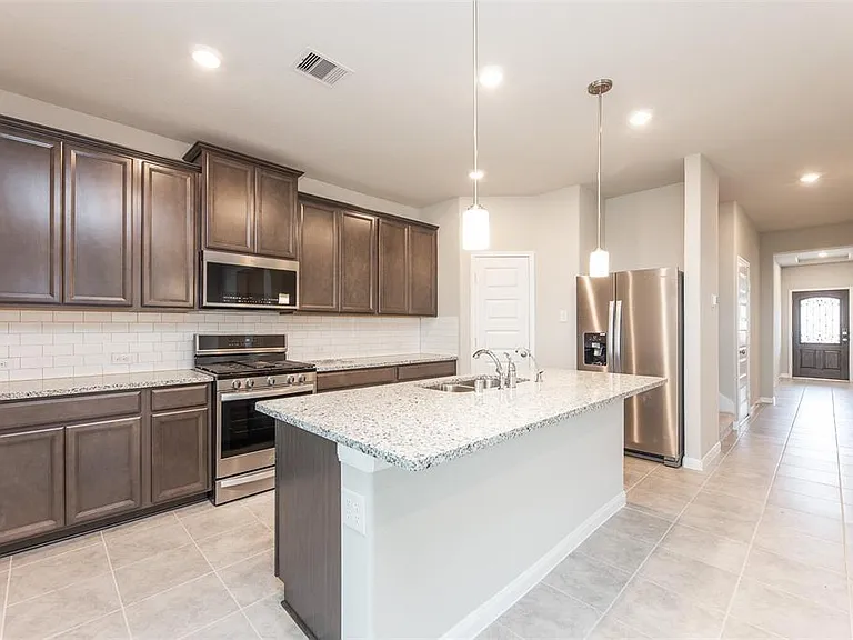 1230 Glendora Dr — Photo 9