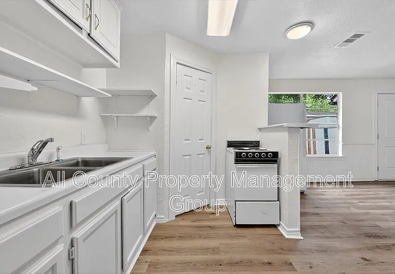 4709 Mayfair St — Photo 23
