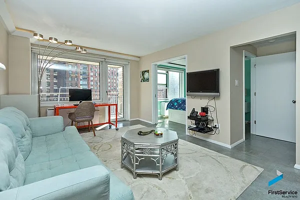 Rented by FirstService Realty (legacy) | media 44