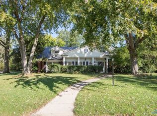3740 Cavalear Dr, Toledo, OH 43606