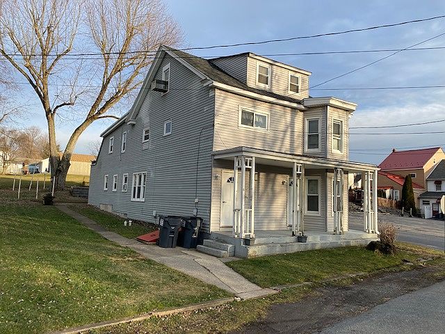 1st image of 11 Railroad St