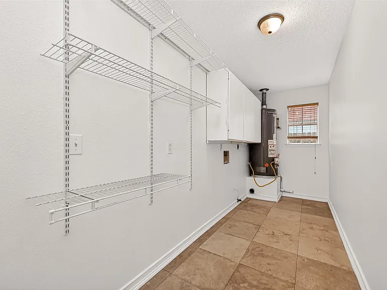 42 Rockridge Dr — Photo 38