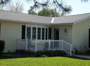 19 Gatewood Dr, Cozad, NE 69130
