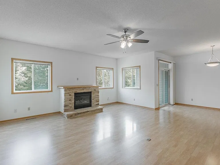 547 Woodduck Dr — Photo 17