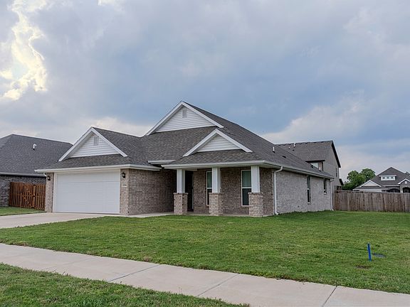 3rd image of 2510 Westbrook Loop
