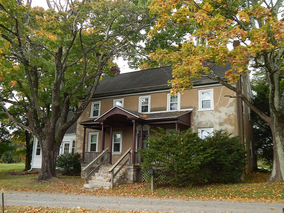 1st image of 240 Woodside Dr