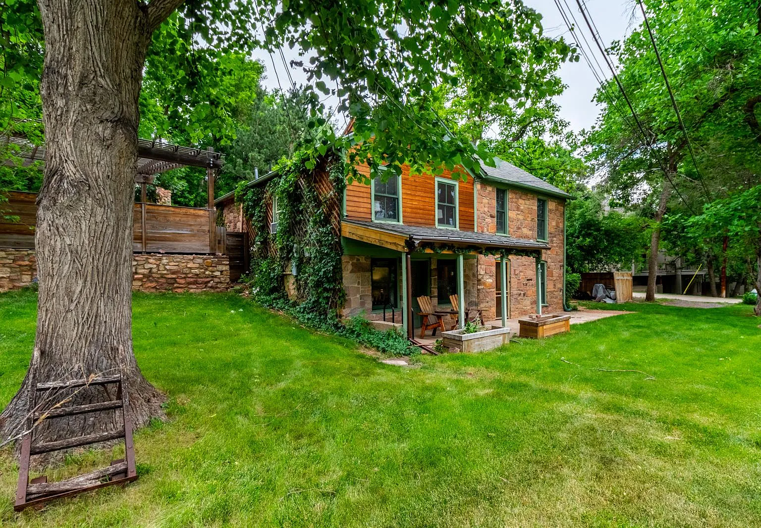 207 Pearl Street — Photo 1