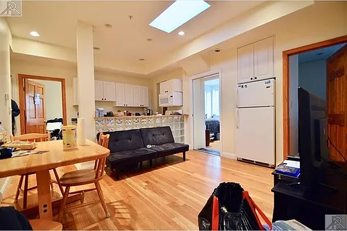 1803 Beacon St #8 Photo 1
