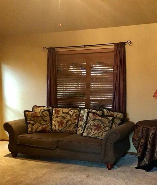 1st image of 13025 Cloverleaf Ln