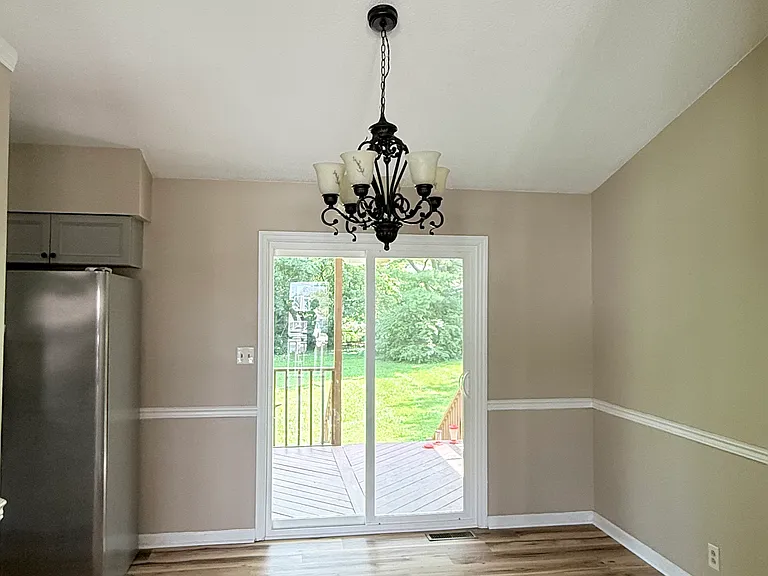 602 Blackburn Dr — Photo 9