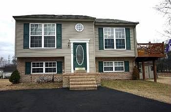 4th image of 1015A Bell Ave