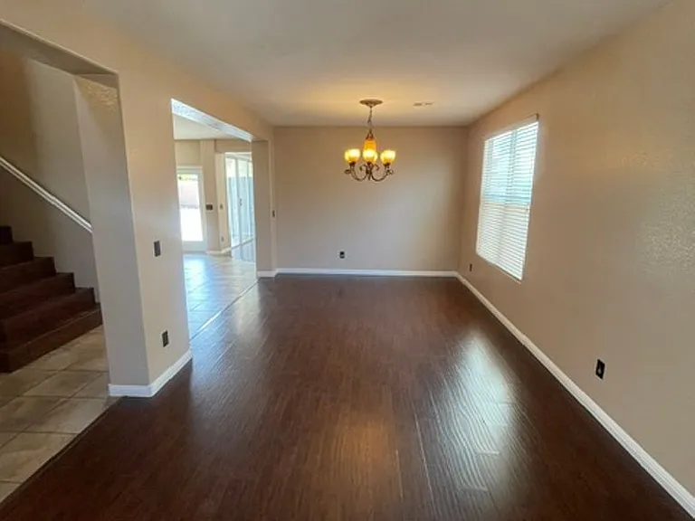 5645 Breckenridge St — Photo 8