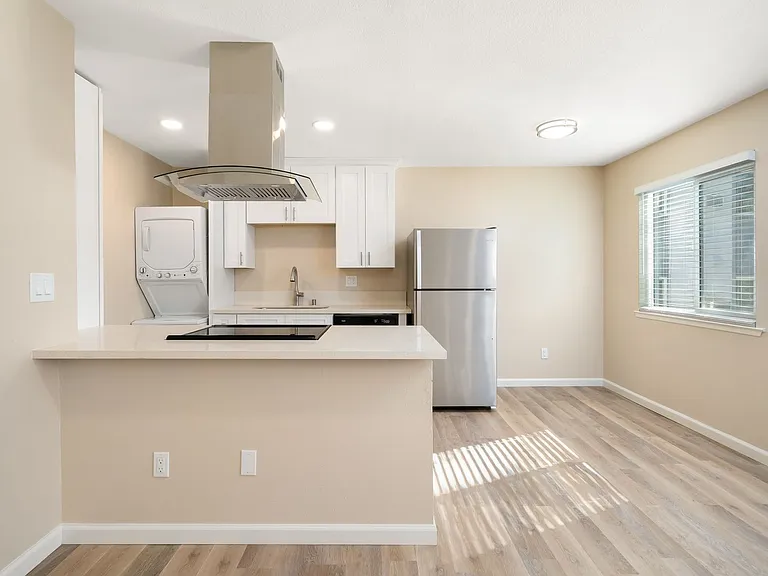 5353 Olmeda Ave — Photo 19