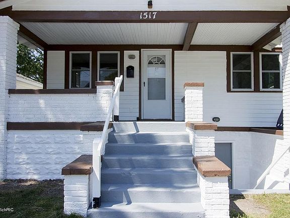 2nd image of 1517 Alpine Ave NW
