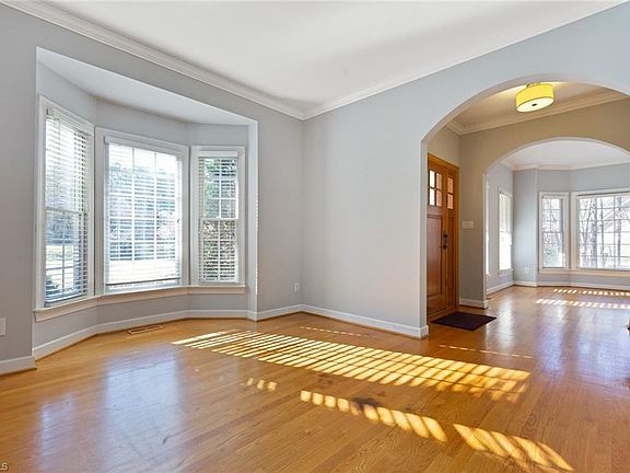 4th image of 6907 Polo Farms Dr