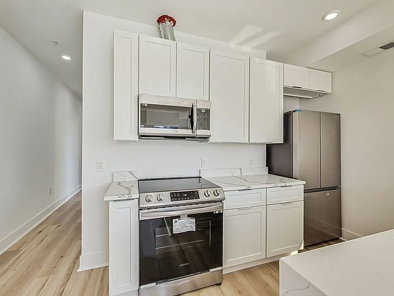5th image of 4234 Benning Rd NE #1
