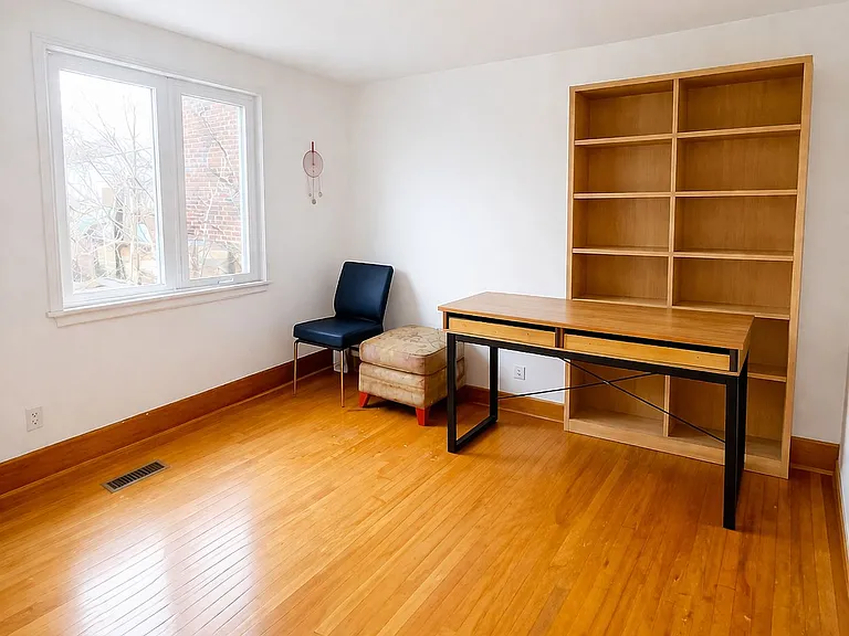 22 Albright Ave — Photo 5