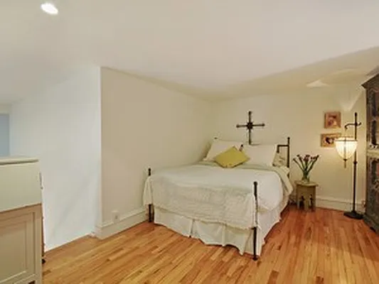 Sold by Corcoran | media 7