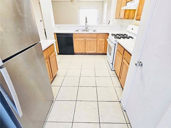 2nd image of 1833 Verde Mirada Dr