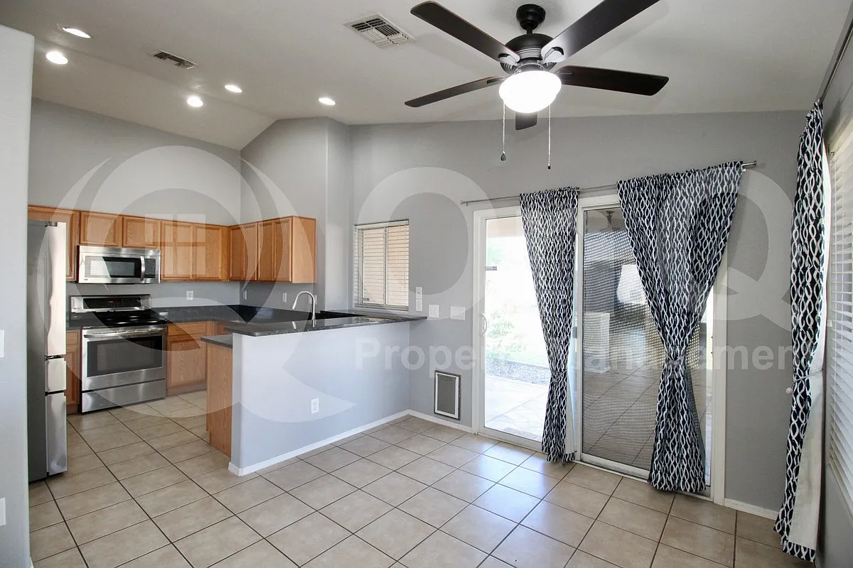 4 bed, 2.0 bath, 1536 sqft, $2,295 — Photo 4
