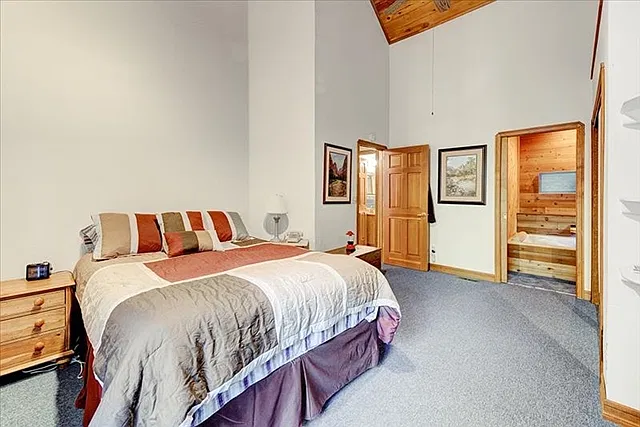 3 bed, 1796 sqft, $3,000 — Photo 3