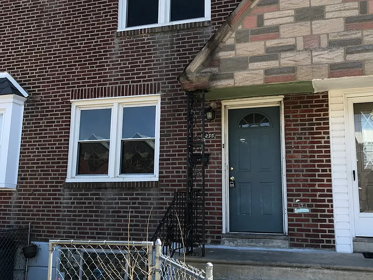 6235 Walker St — Photo 8