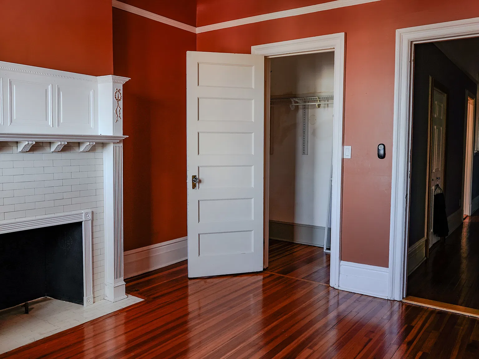 2 bed, 973 sqft, $2,400 — Photo 3