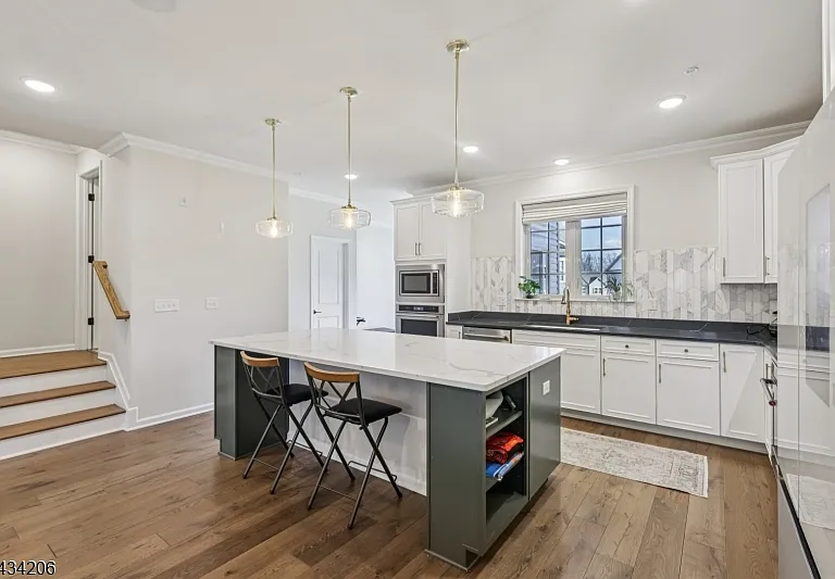 21 Dahlia Dr — Photo 12