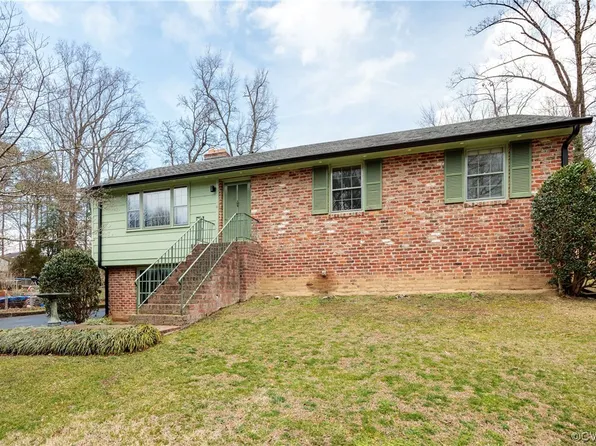701 Forkland Dr, North Chesterfield, VA 23235