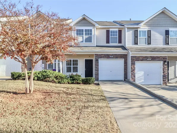 11121 Kanturk Ct, Charlotte, NC 28213