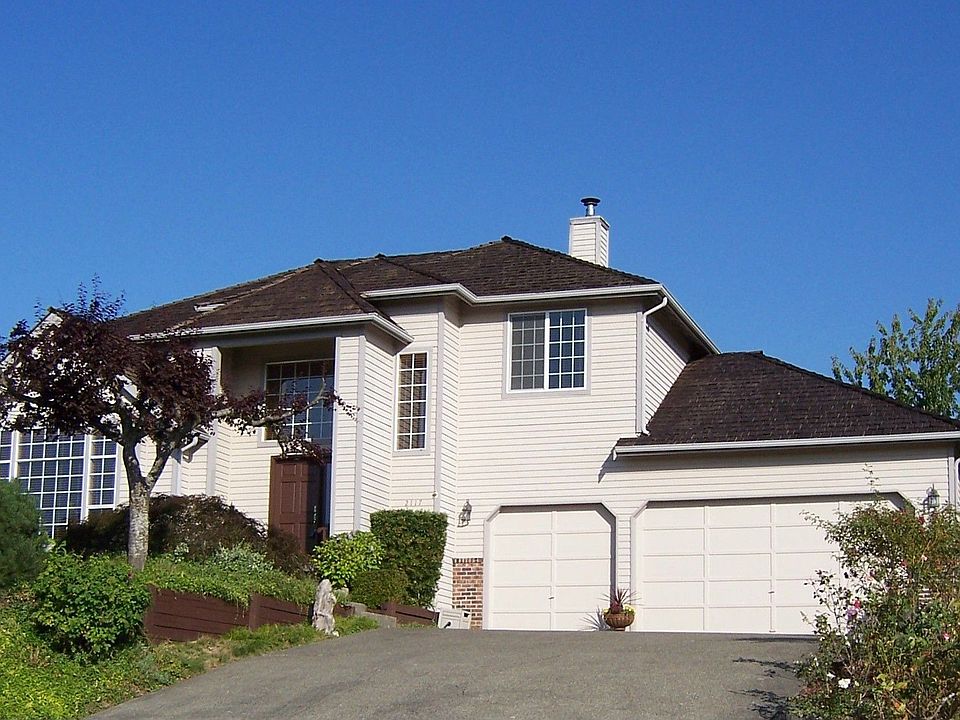 1st image of 2117 27th Pl SE