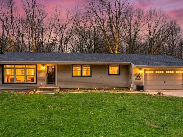 4624 Everhart Dr, North Canton, OH 44720