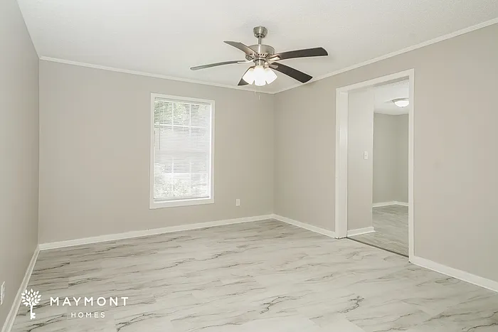 4629 Harden Blvd — Photo 8