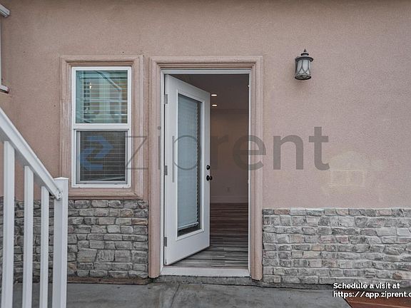 4th image of 24518 Karina St #1